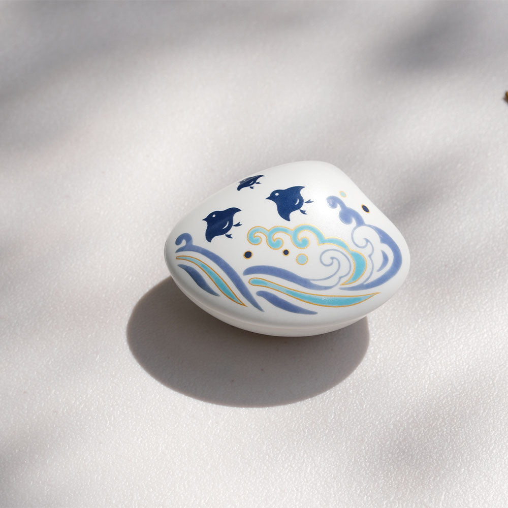 Shell-shaped incense Holder -Plover