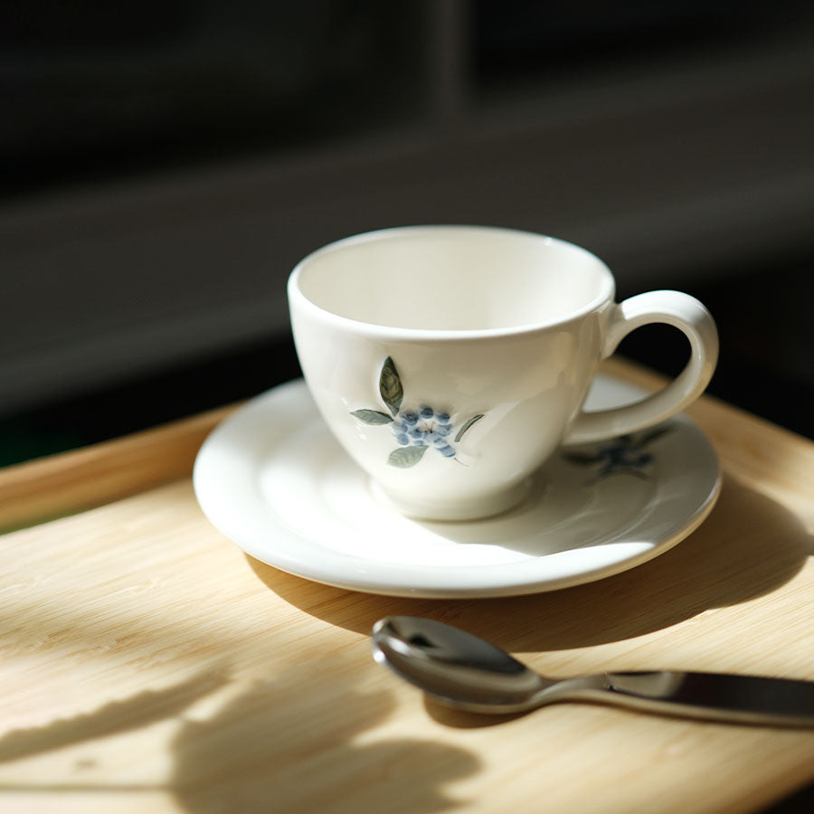 Myrtille - cup with saucer