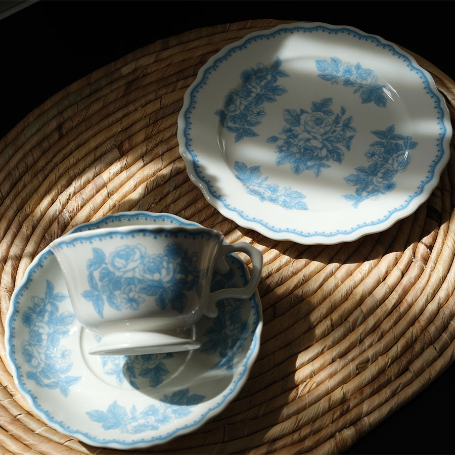 Still Rose- cup with saucer